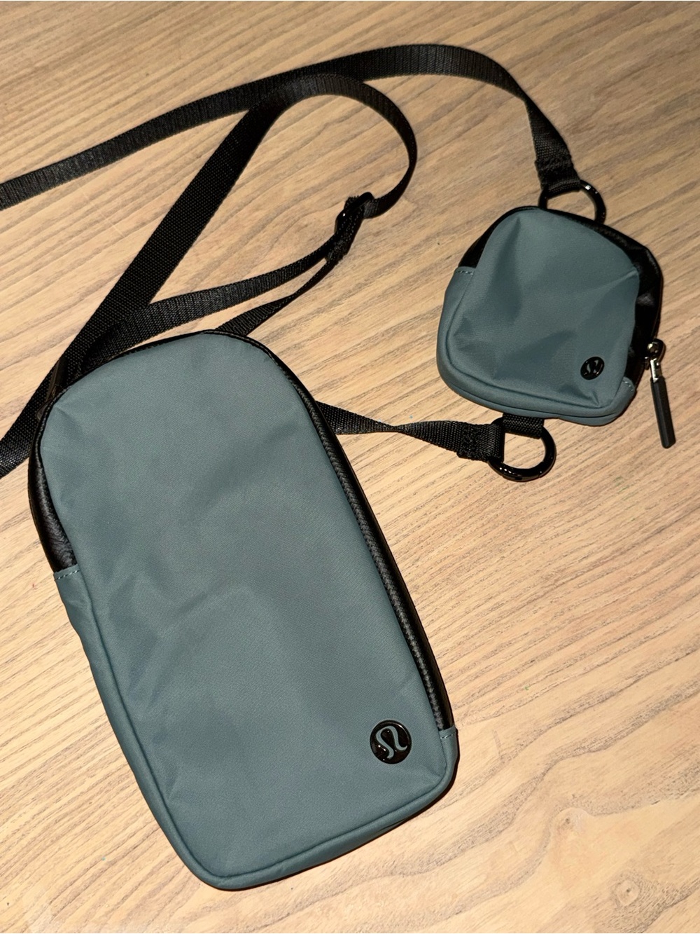 lululemon athletica women’s Crossbody Bag in Teal